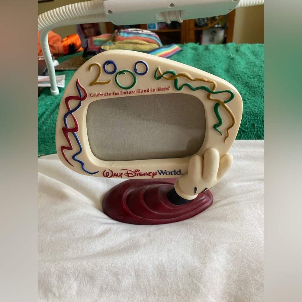 Walt Disney World 2000 Celebration Frame with Red and Green Accents